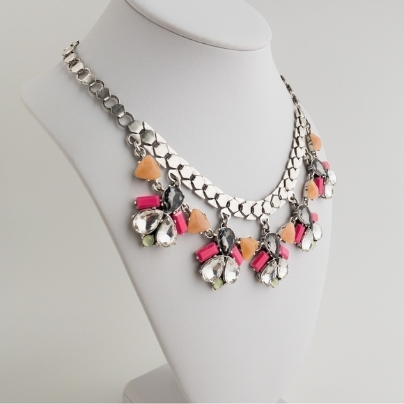 Stella & Dot Callie Statement Necklace Crystal Rhinestone Floral Silver Tone - Picture 5 of 15